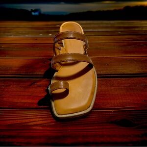 Sun+Stone Women’s Sandyl Padded flats size 6